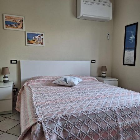 Appartamento Caletta Розиняно Солвей Екстериор снимка