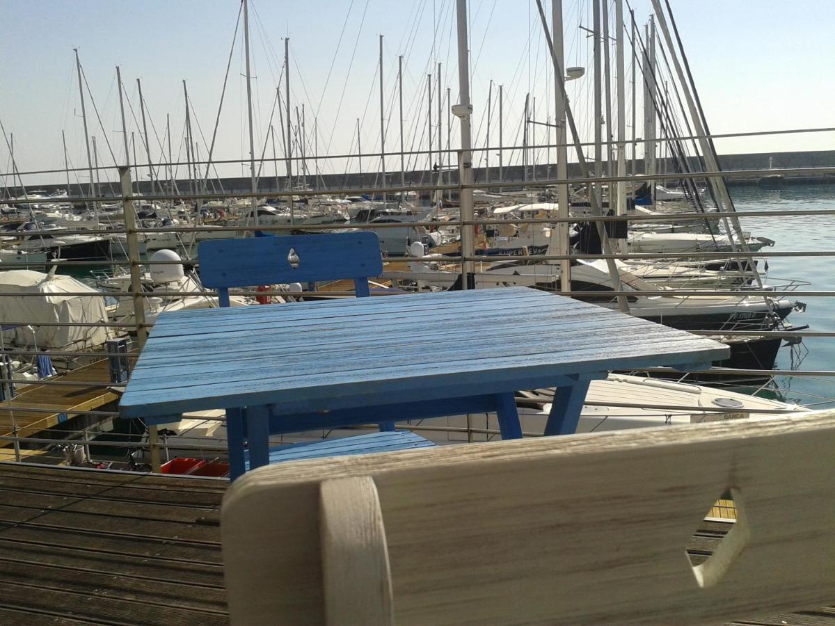 Appartamento Caletta Розиняно Солвей Екстериор снимка