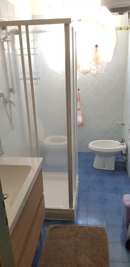 Appartamento Caletta Розиняно Солвей Екстериор снимка