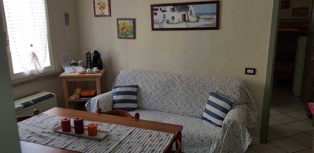 Appartamento Caletta Розиняно Солвей Екстериор снимка